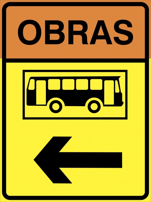 Obras: Ponto de ônibus a esquerda